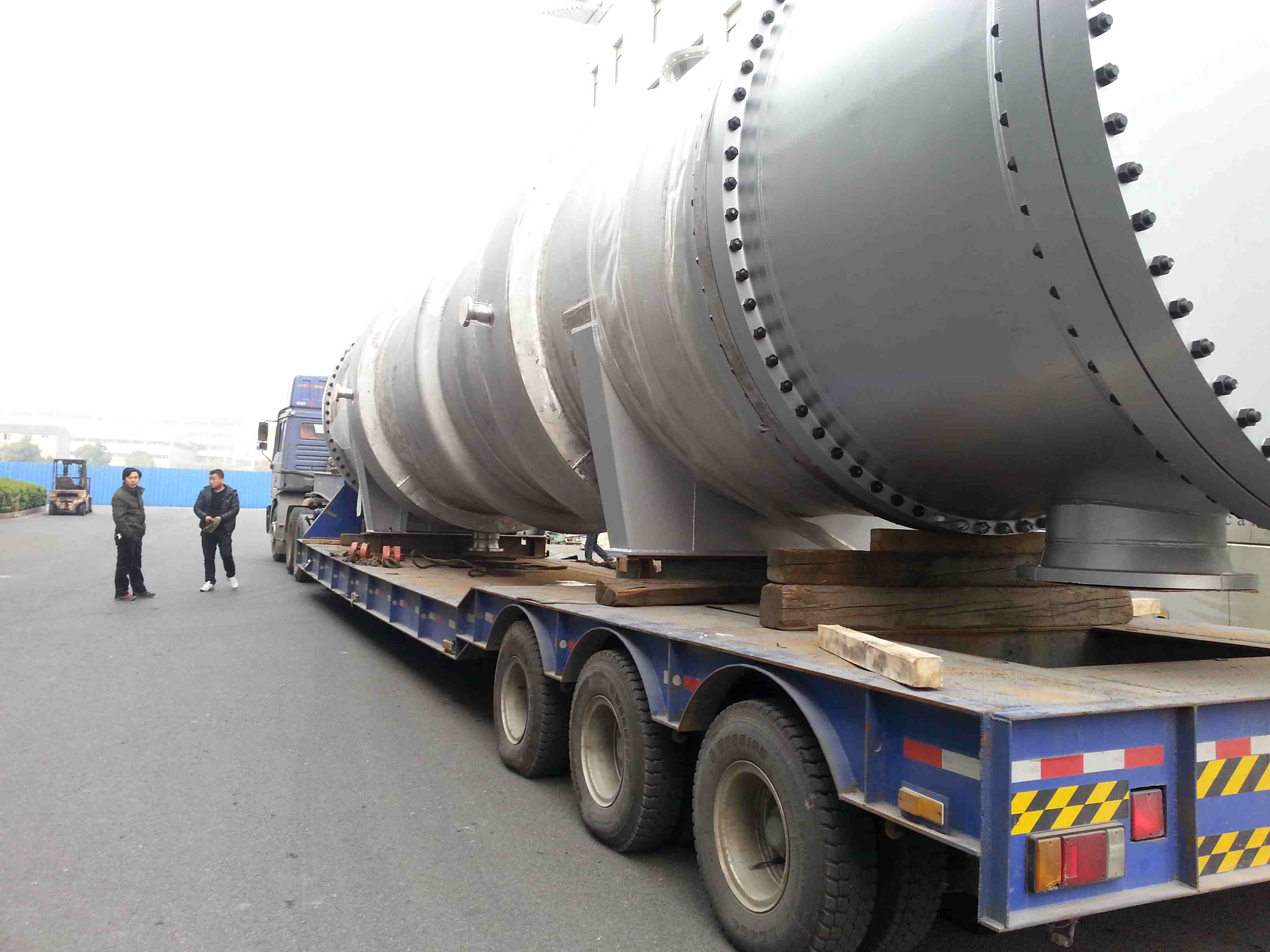 港口國際物流大型化工容器運輸